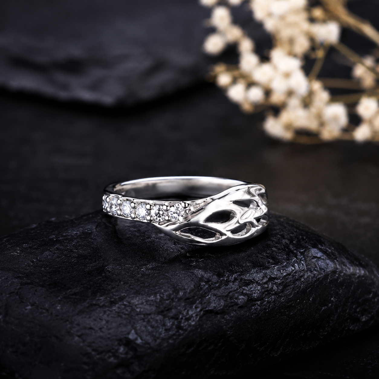 Elegant Leaf Design Adjustable Silver Ring